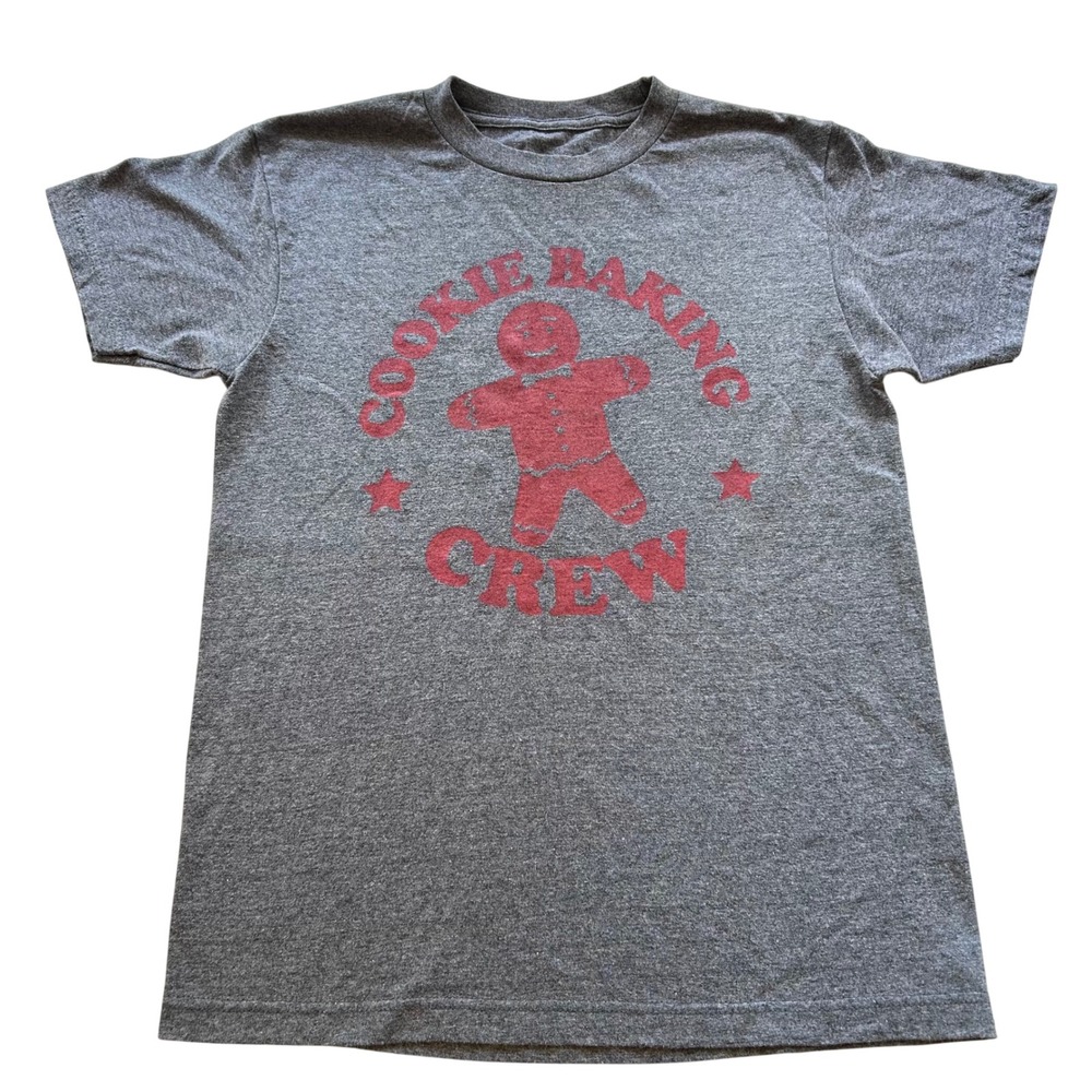 Cookie Baking Crew Gingerbread Man Christmas Graphic T-Shirt Gray Mens Medium